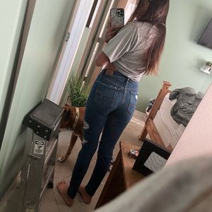 American eagle distressed jeans